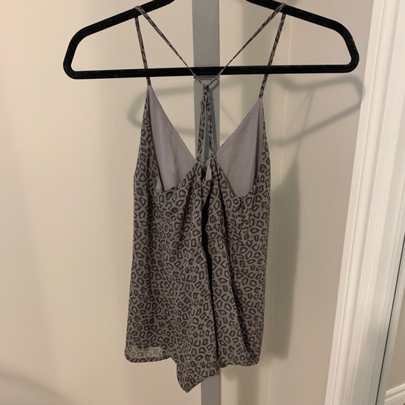 🌺 3/$30 KISMET | Leopard Print Top - Picture 4 of 4